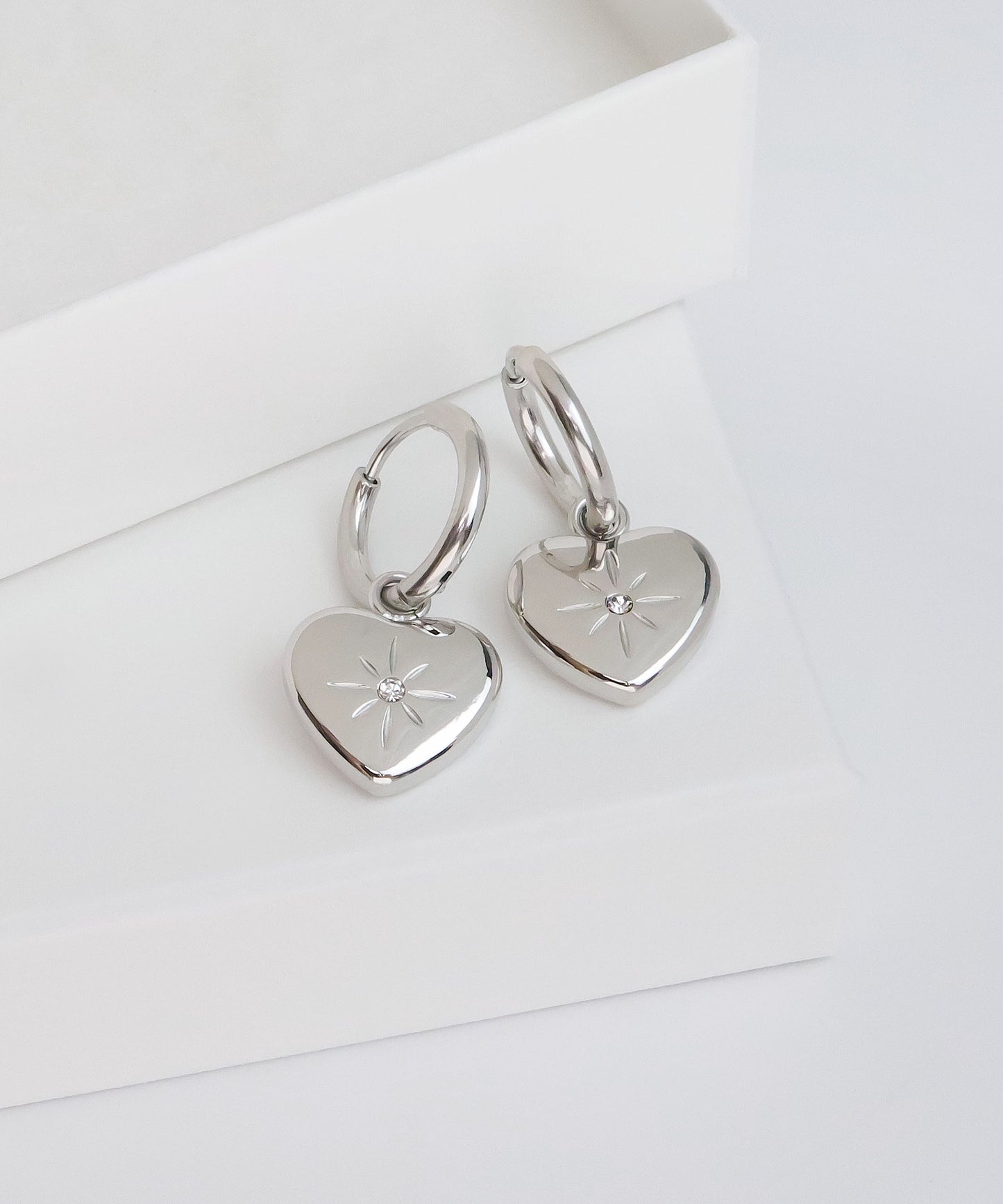 blackdia ocean ハートジルコニアフープピアス