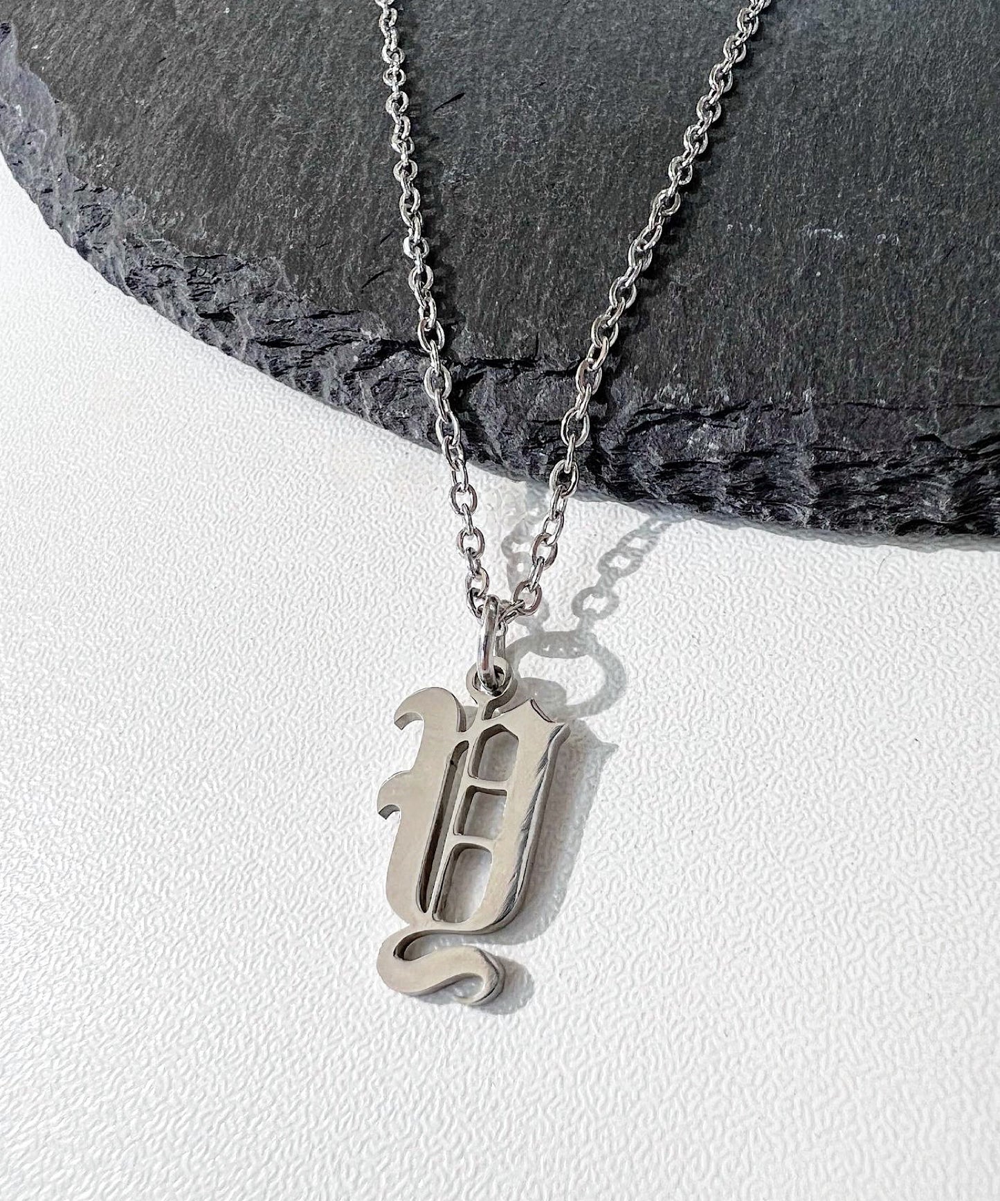 blackdia ocean オールドイングリッシュイニシャルネックレス