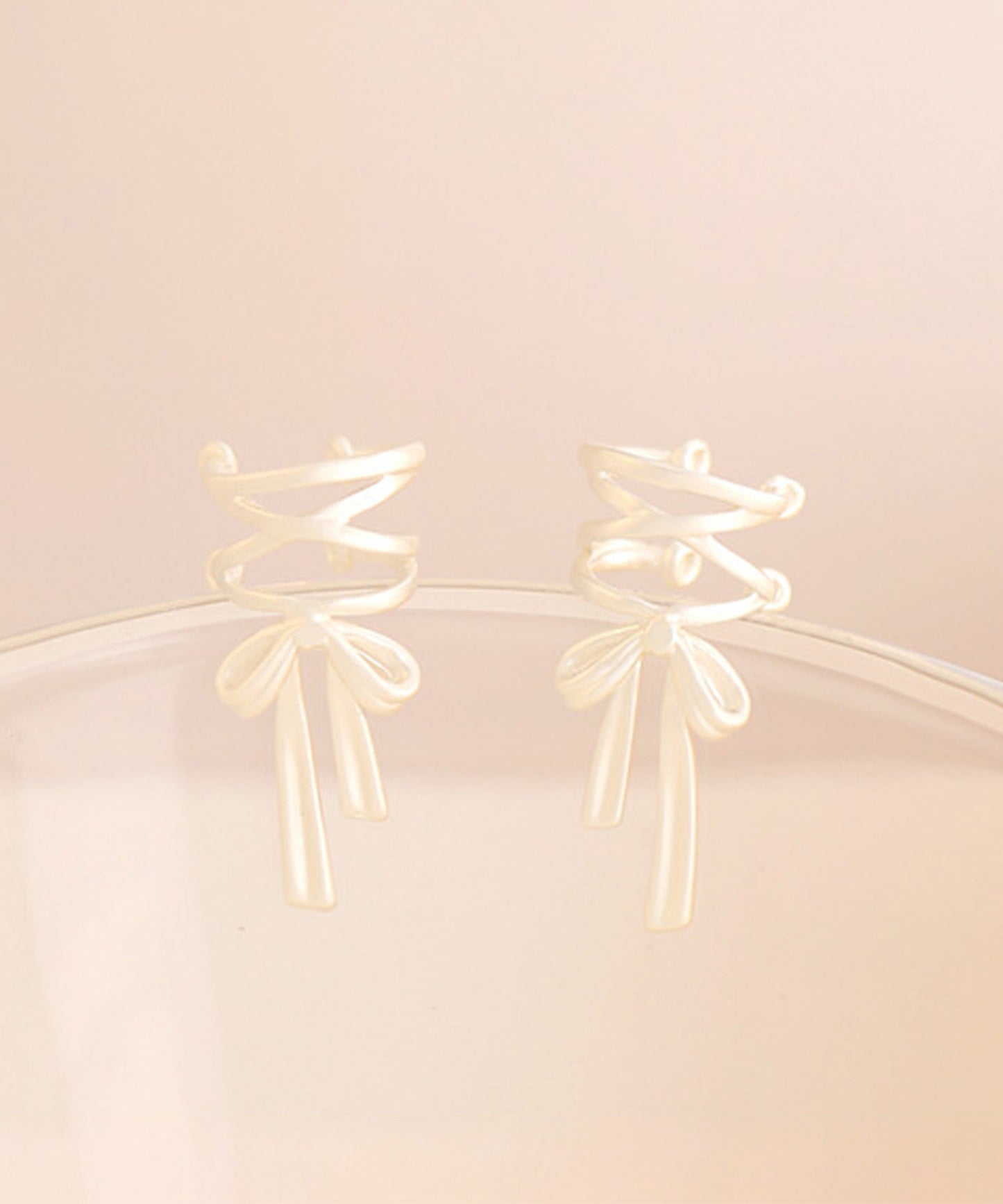 blackdia ocean 編み上げリボンイヤーカフ