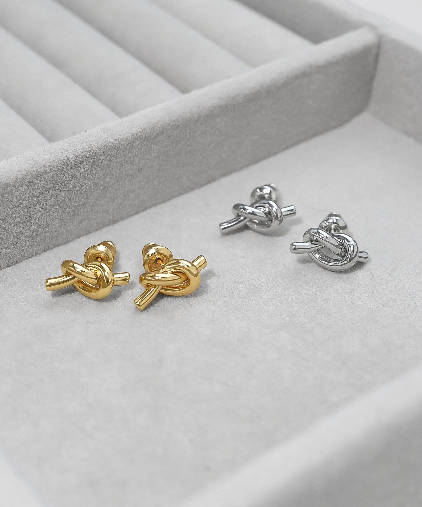 blackdia ocean ツイストミニピアス