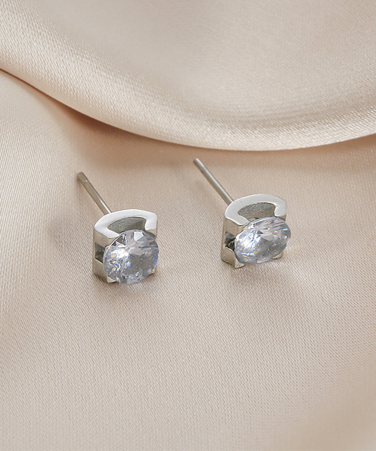 【今週末限定価格】blackdia ocean Cカーブジルコニアピアス