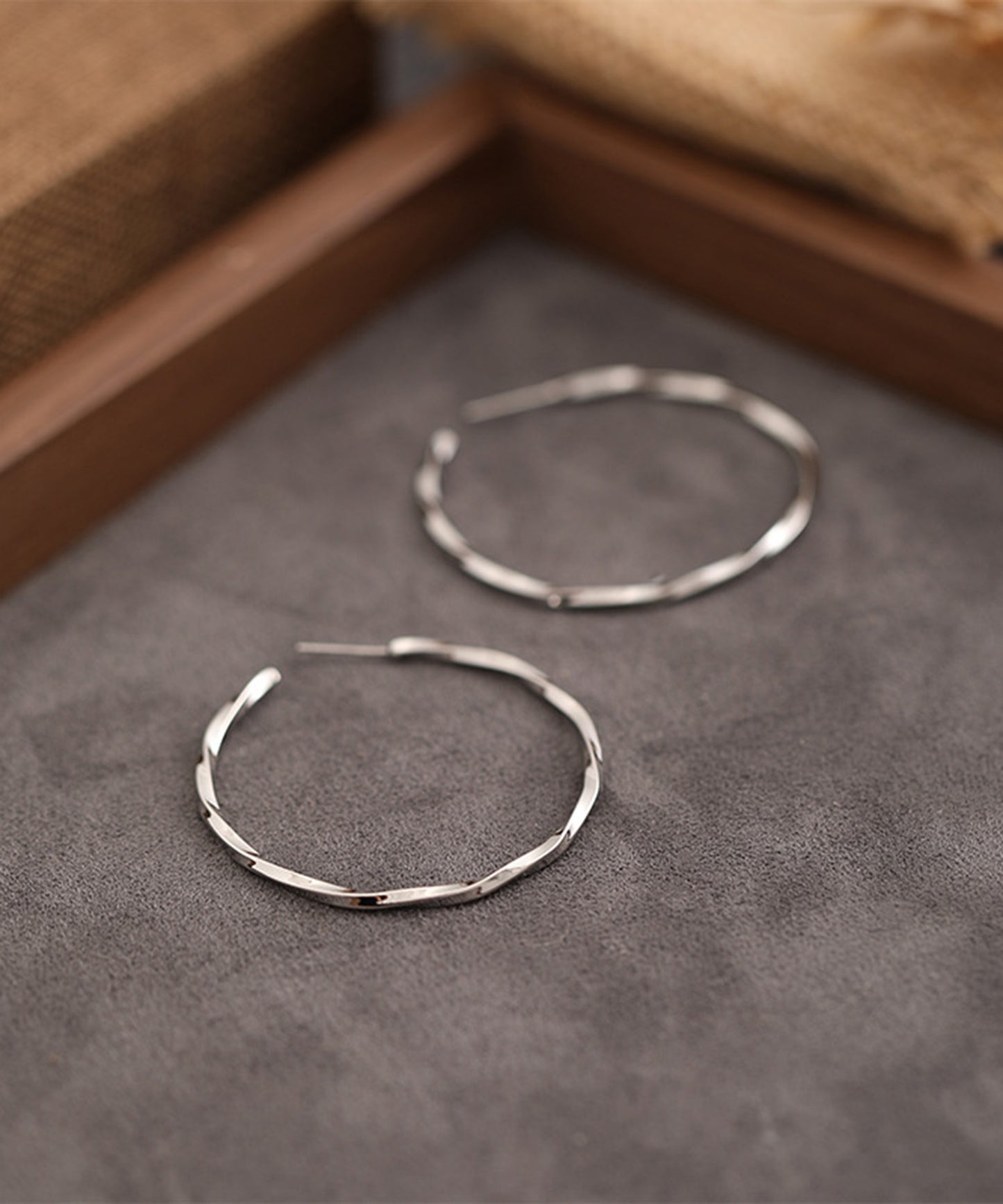 【今週末限定価格】blackdia ocean シャープツイスト フープピアス/イヤリング