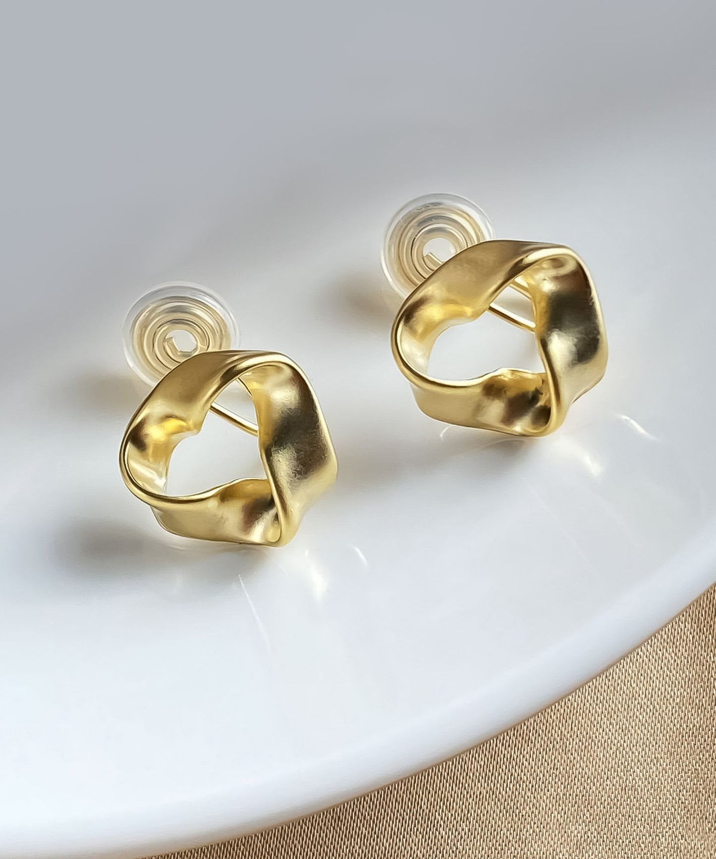 blackdia ocean トライアングル ニュアンスピアス/イヤリング