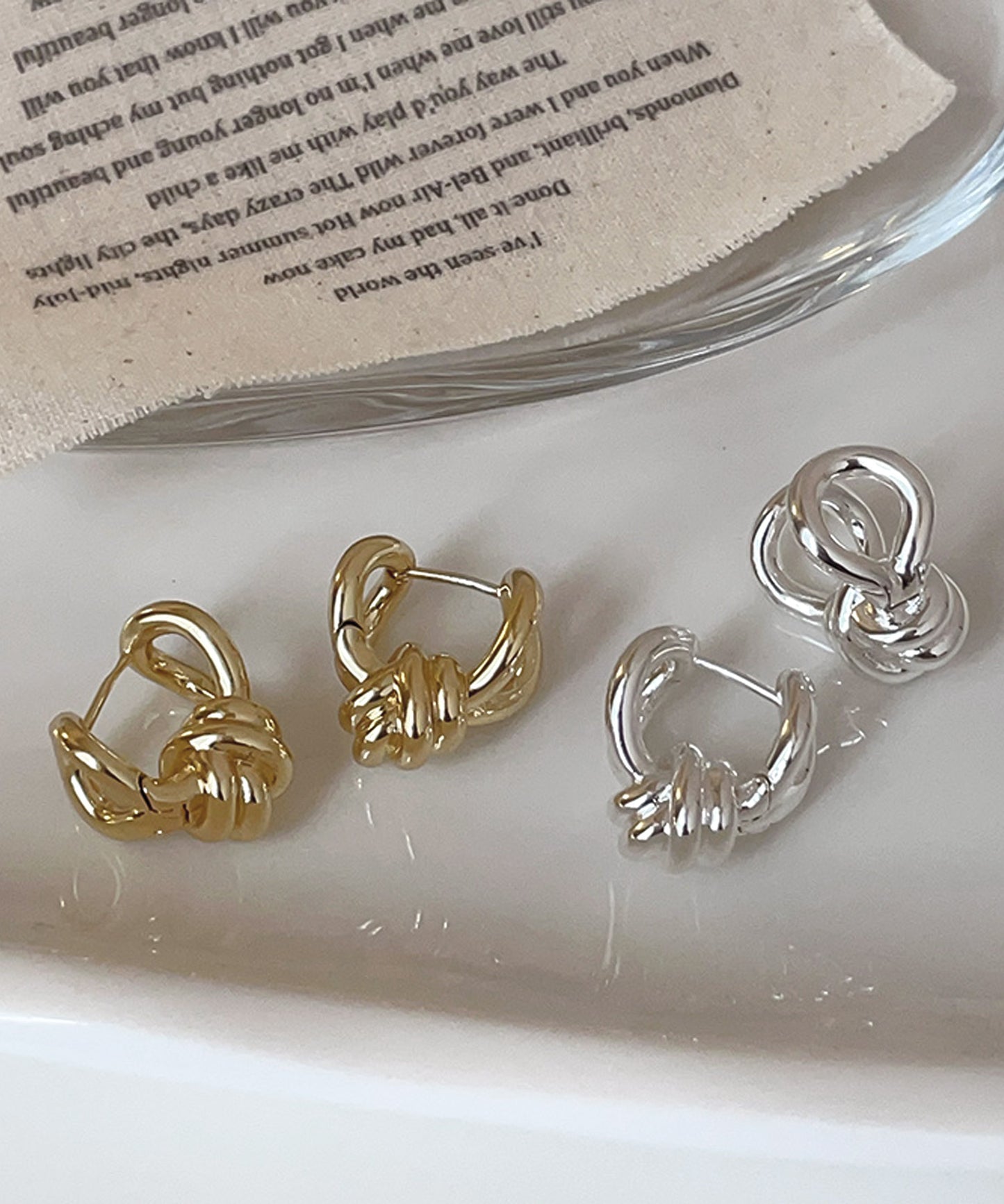 【今週末限定価格】blackdia ocean ノットデザインピアス