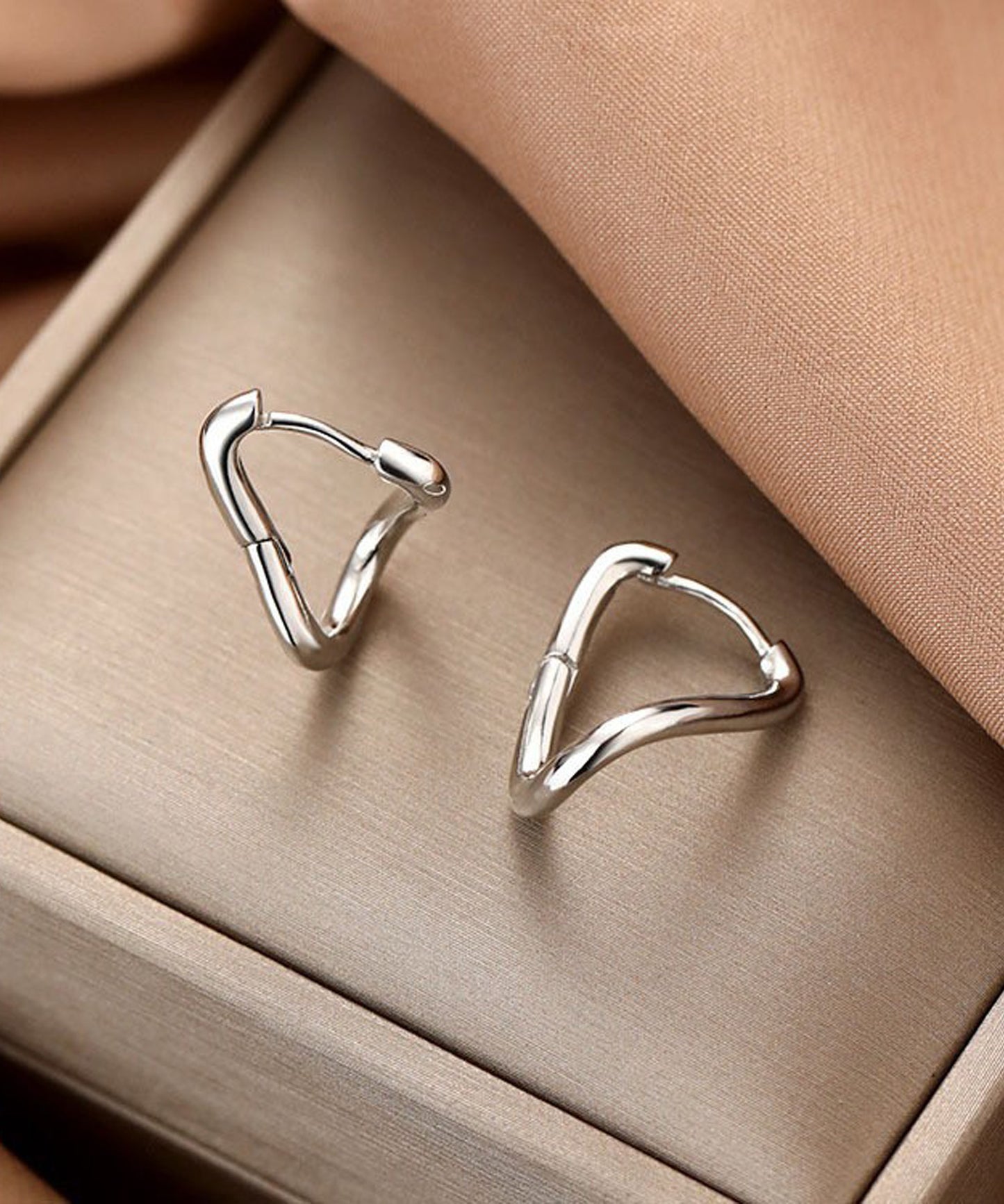 blackdia ocean ニュアンスツイストピアス