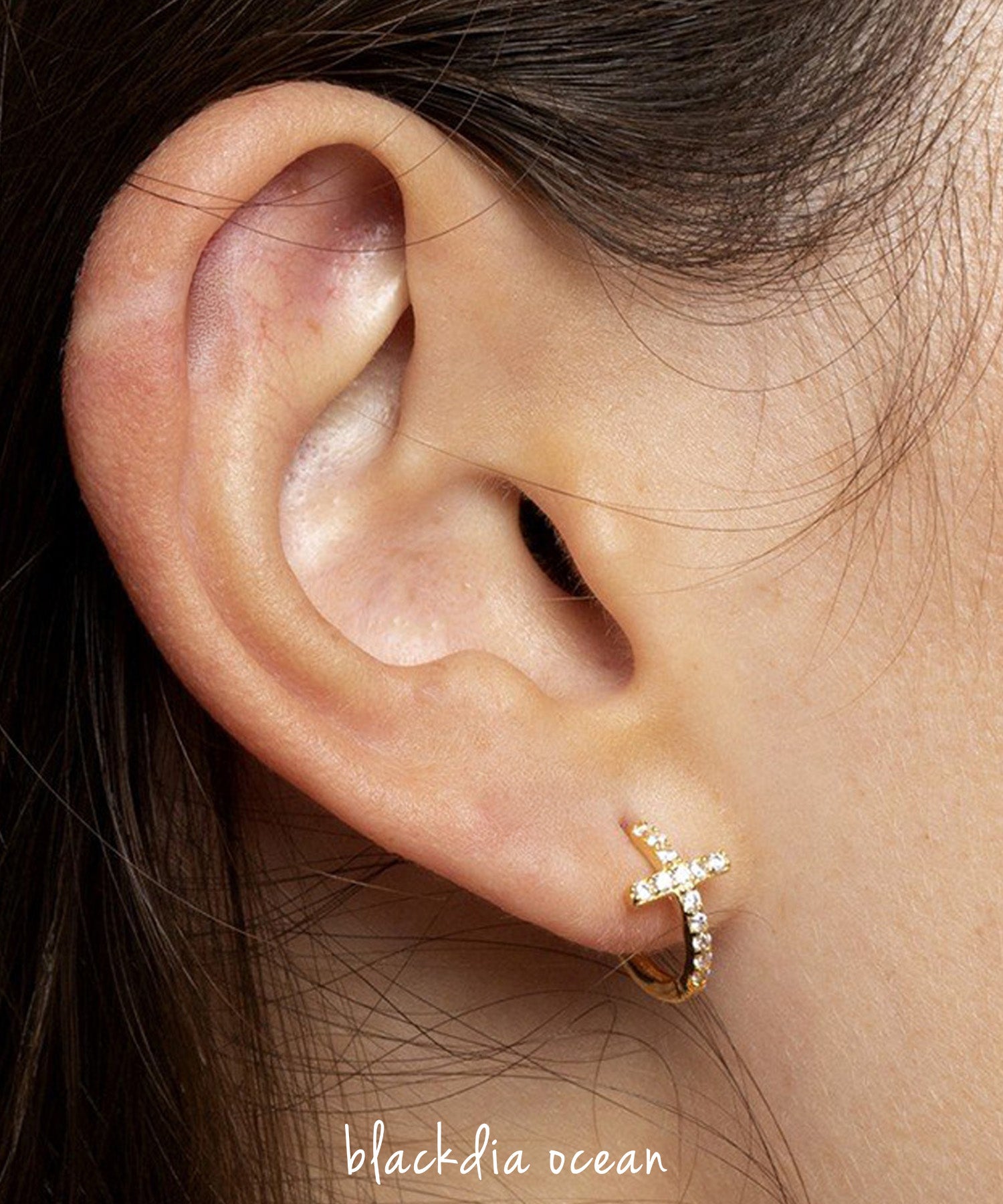 ピアス　No.4396 blackdia ocean クロス フープピアス