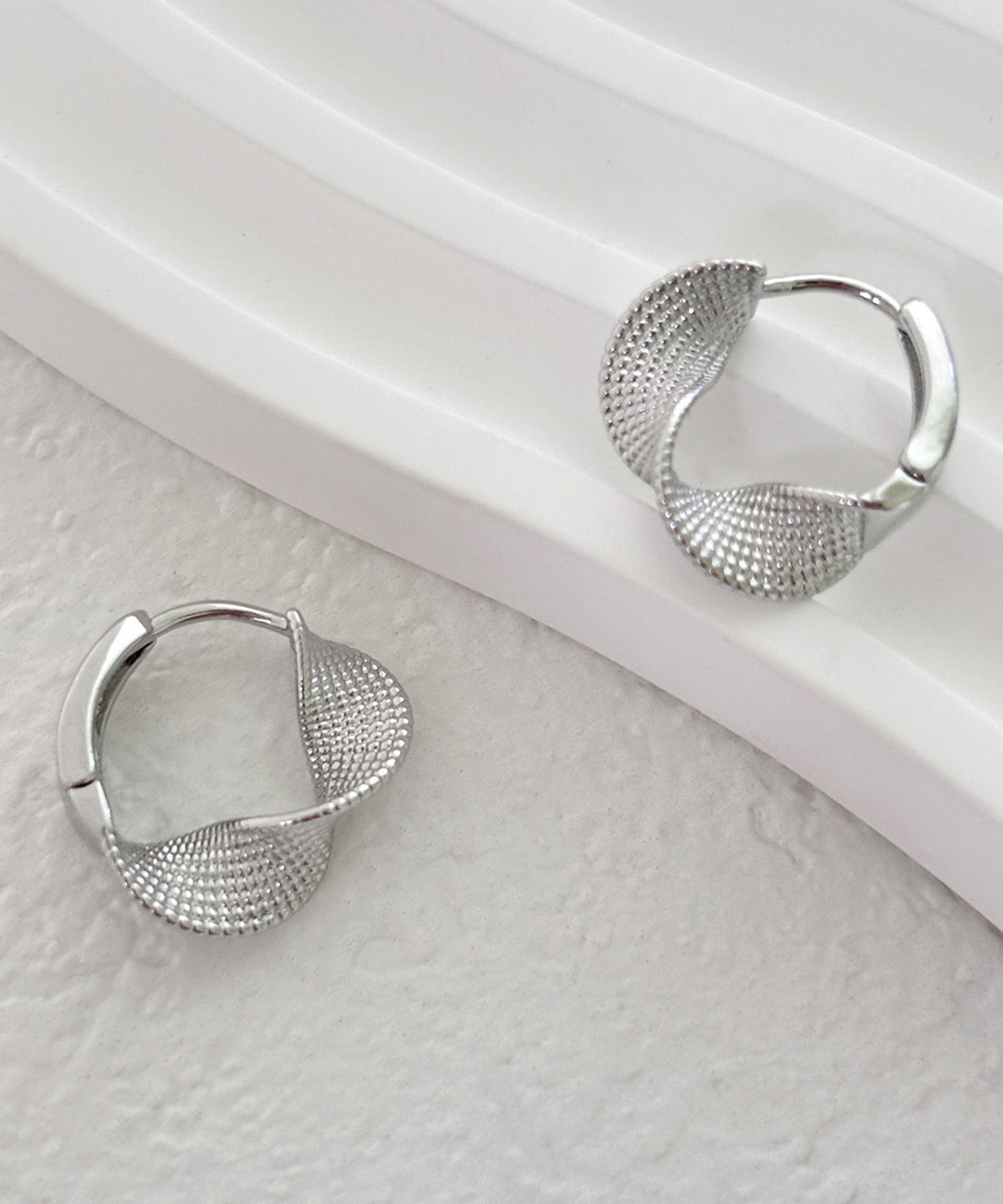 blackdia ocean ツイストメッシュフープピアス
