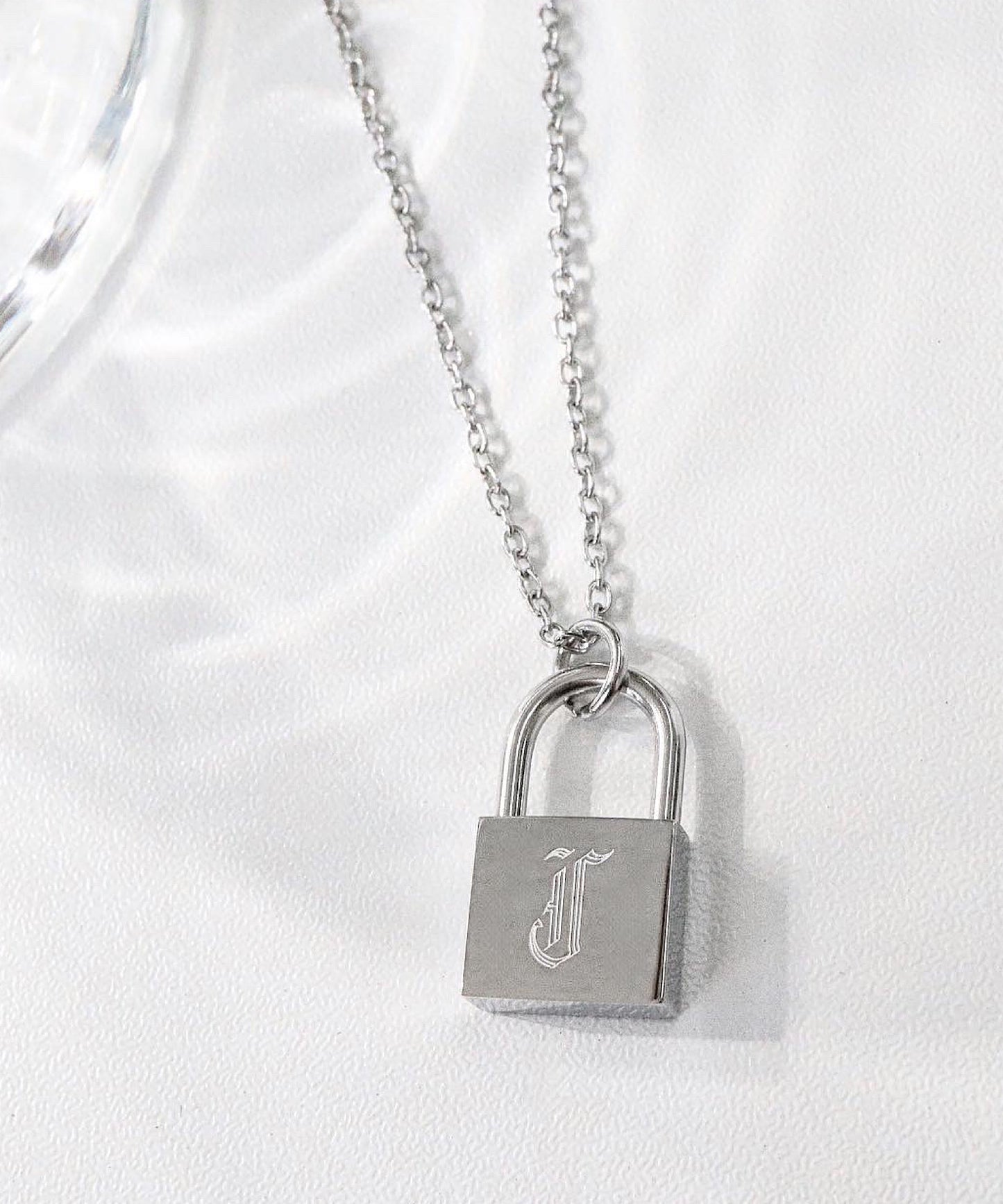 blackdia ocean イニシャル カデナネックレス