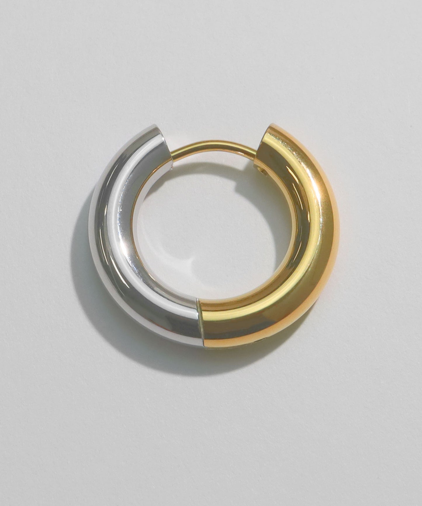 blackdia ocean バイカラーフープピアス