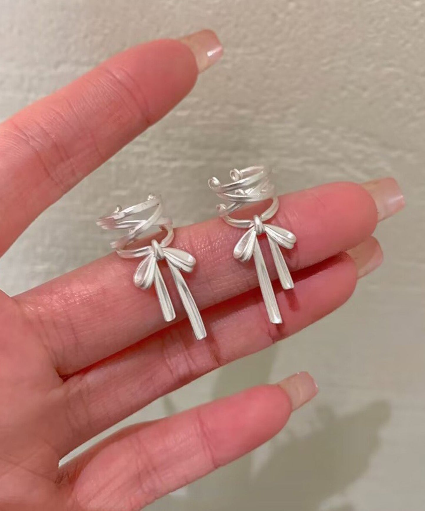 blackdia ocean 編み上げリボンイヤーカフ