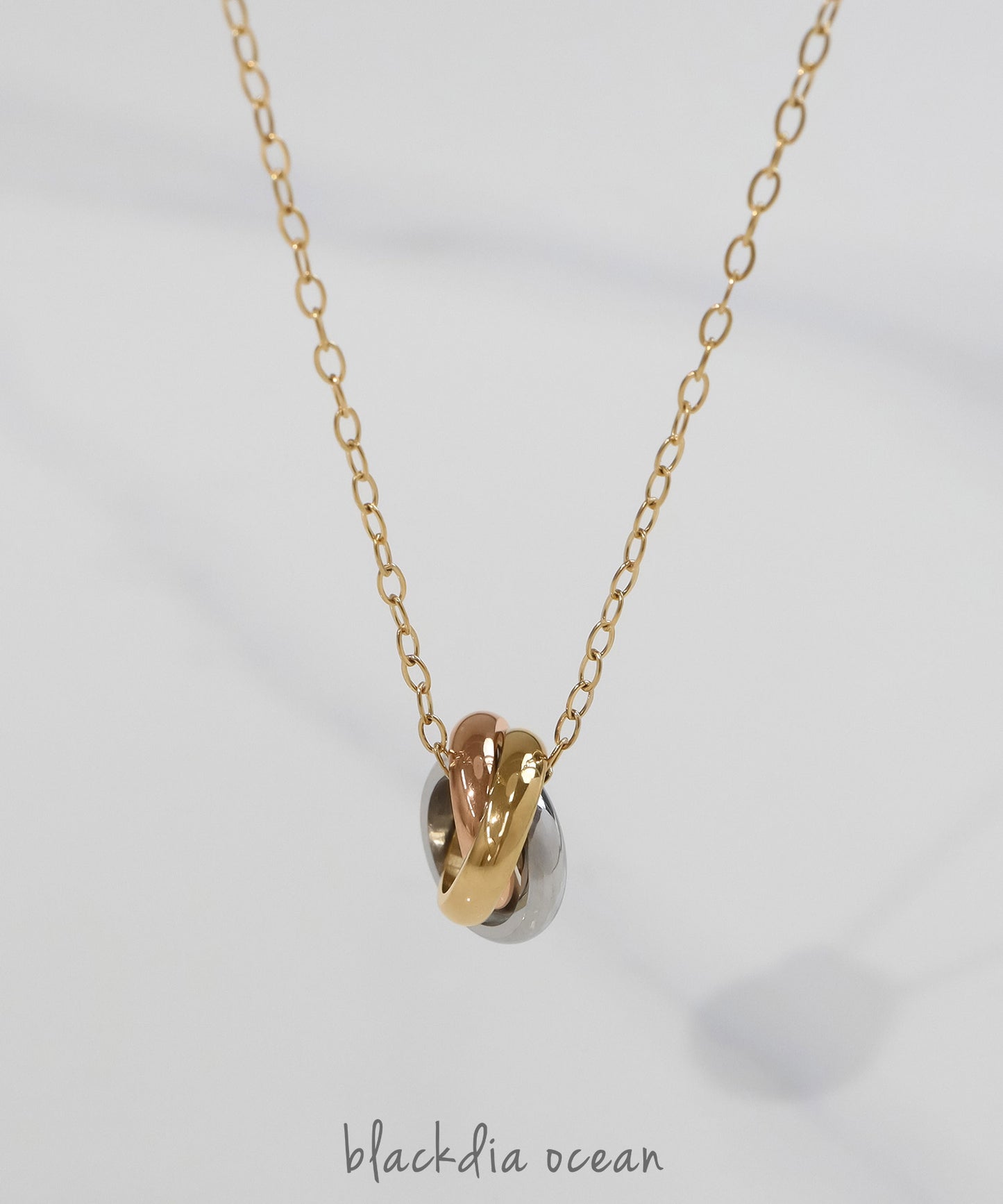 blackdia ocean トリニティネックレス