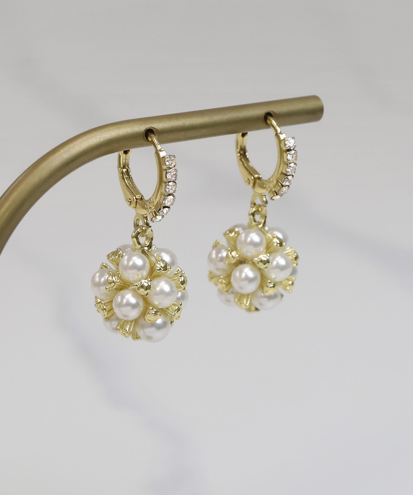 【今週末限定価格】blackdia ocean パールメッシュボールピアス