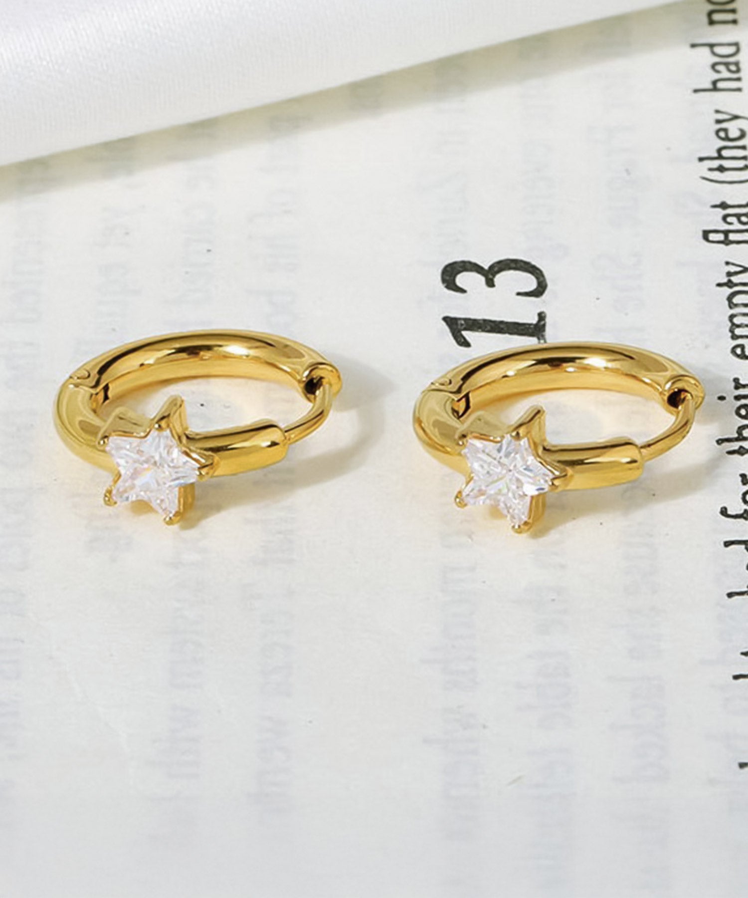 blackdia ocean ポイントジルコニア フープピアス