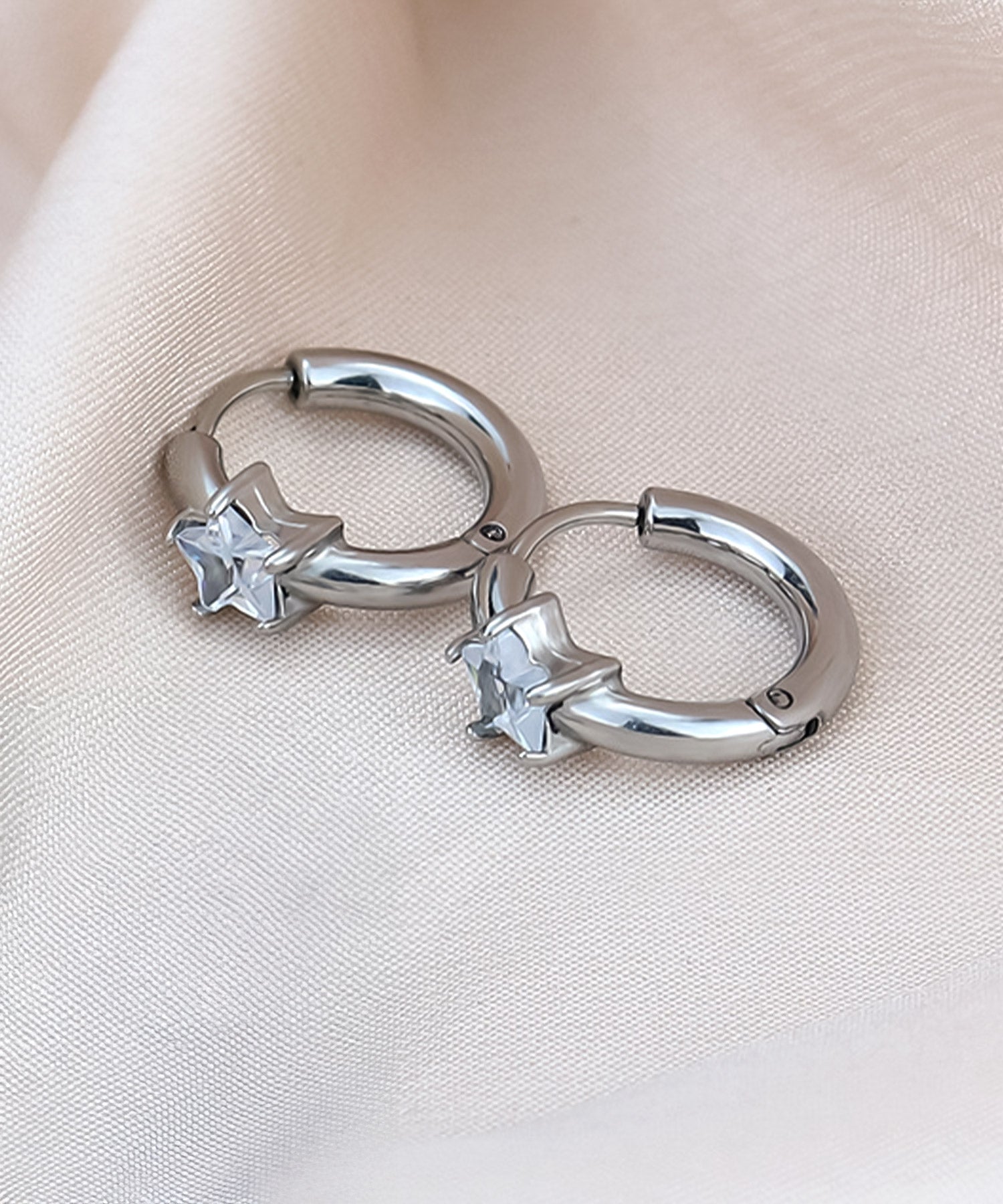 blackdia ocean ポイントジルコニア フープピアス