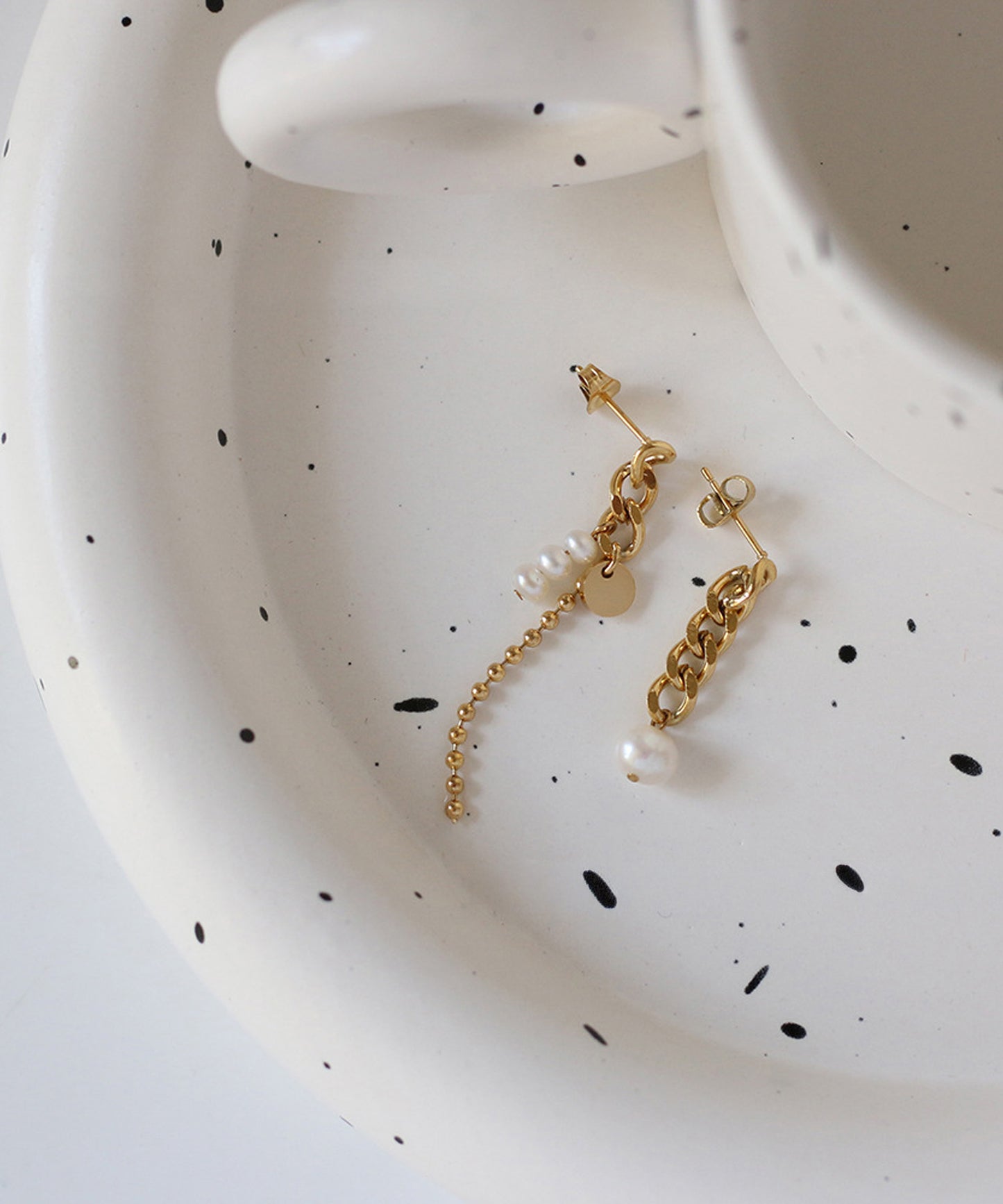 blackdia ocean アシンメトリーパールチェーンピアス