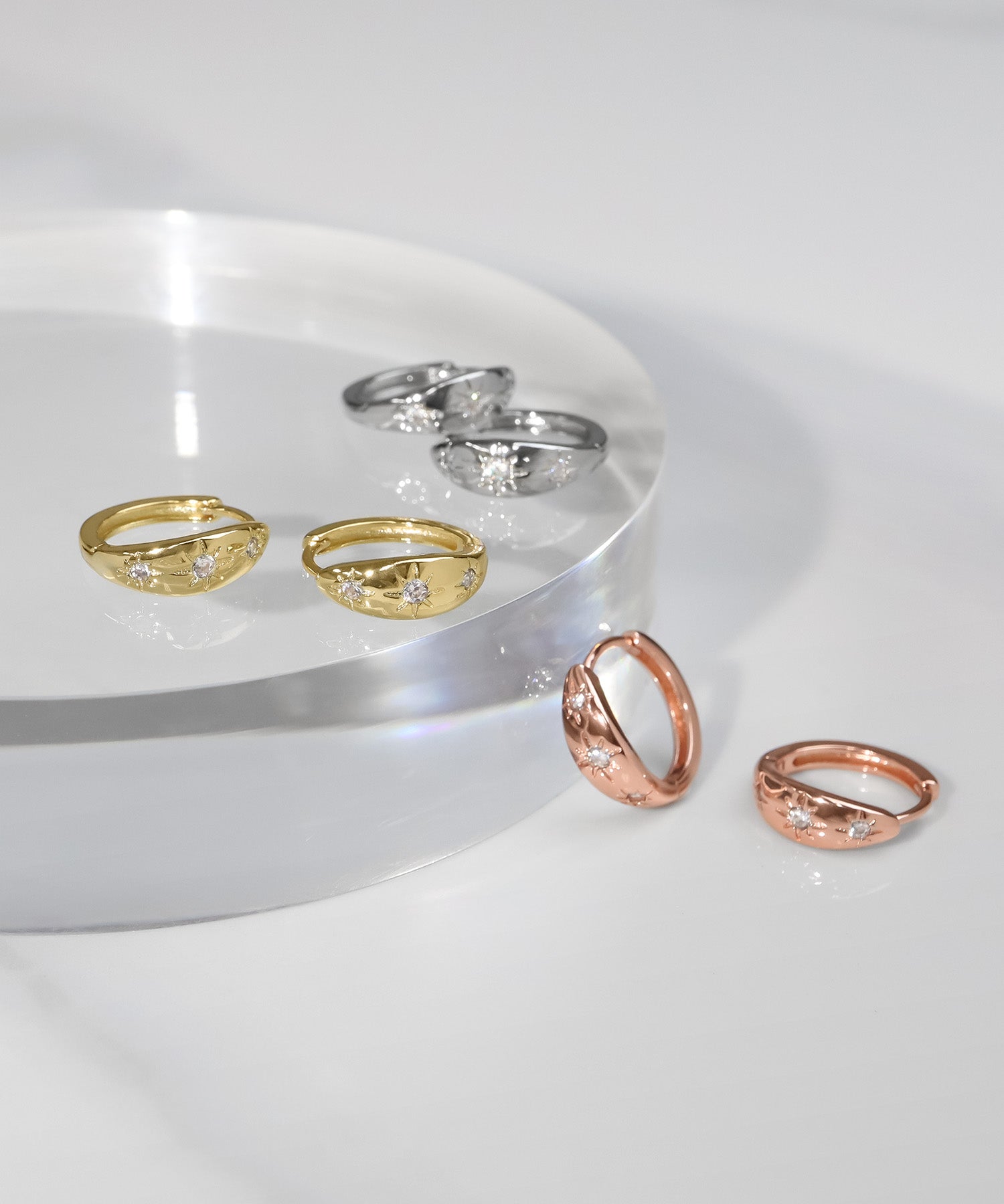 ［AKira07］『e.m.』ブラックジルコニア　フープピアス e.m.（イーエム） ピアス シルバー925ブラックジルコニア埋め込み