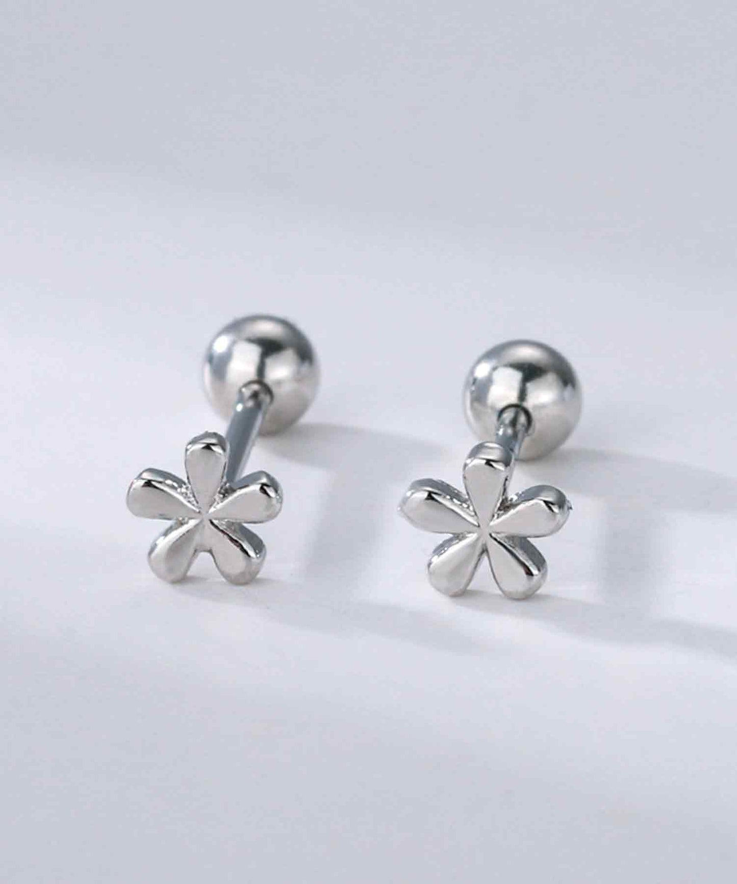 blackdia ocean ミニフラワースクリューピアス