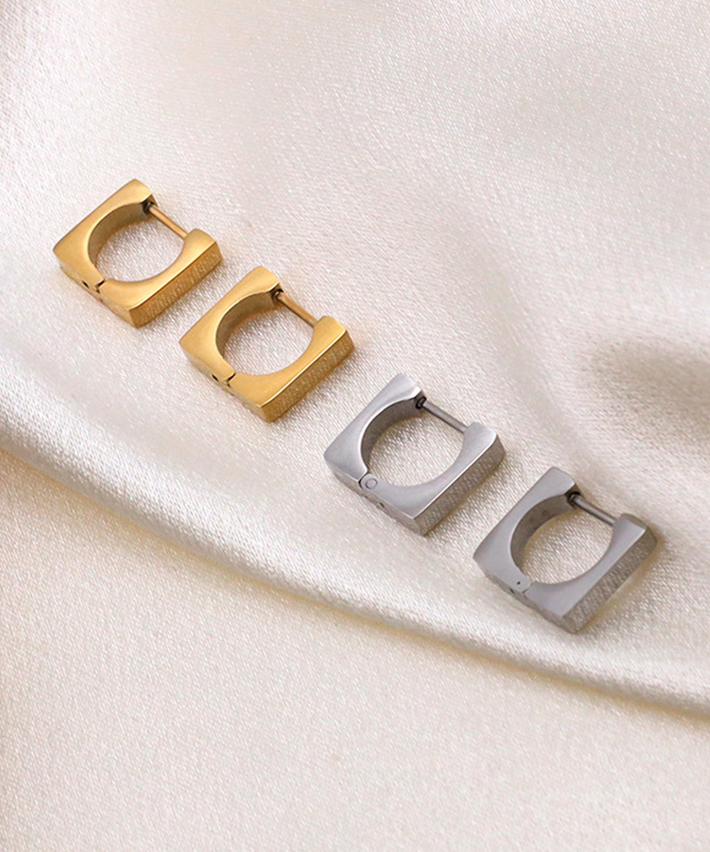 blackdia ocean スクエアフレームピアス