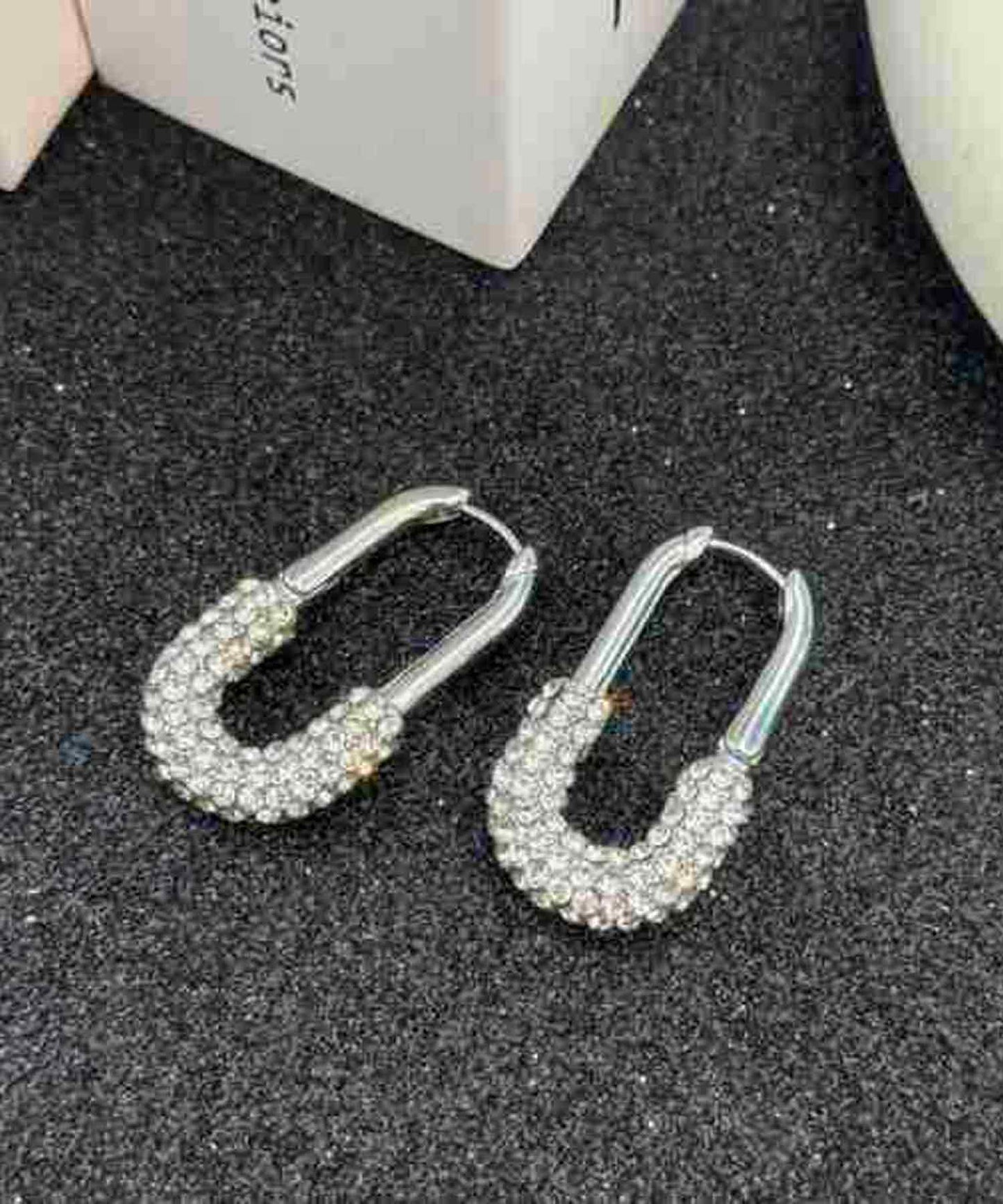 blackdia ocean ハーフパヴェフープピアス