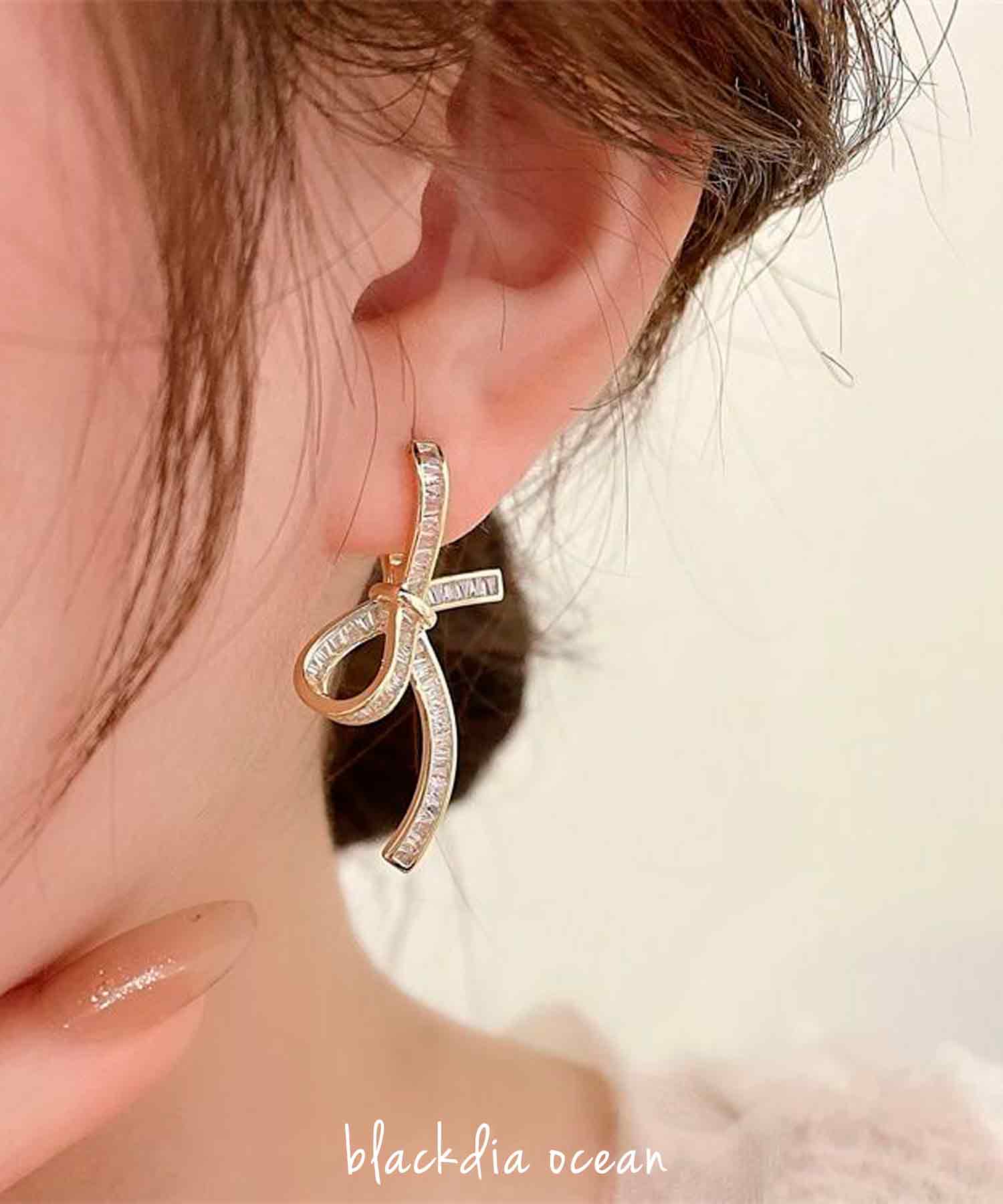 blackdia ocean ジルコニアリボンピアス