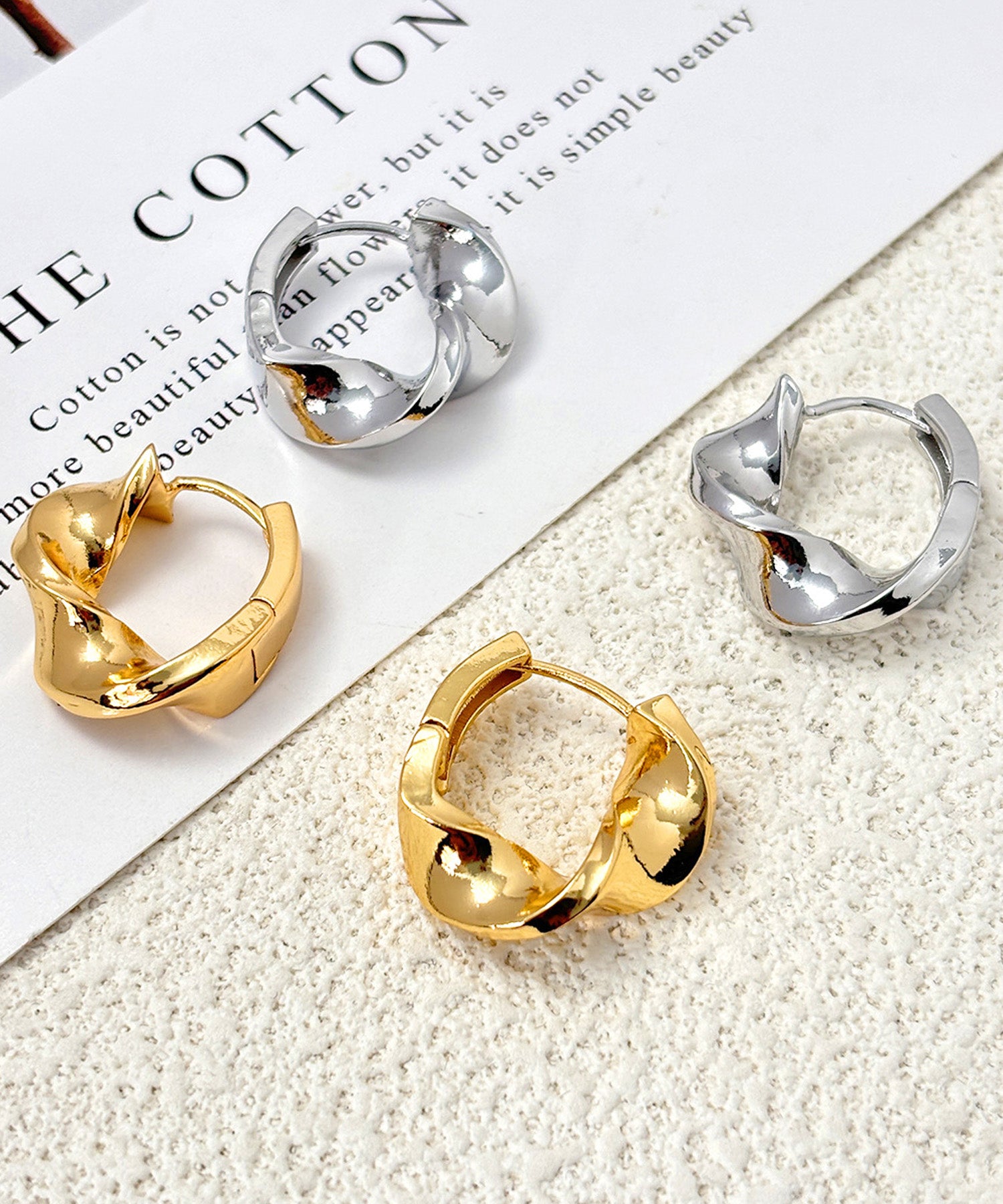 blackdia ocean ニュアンス ウェーブピアス