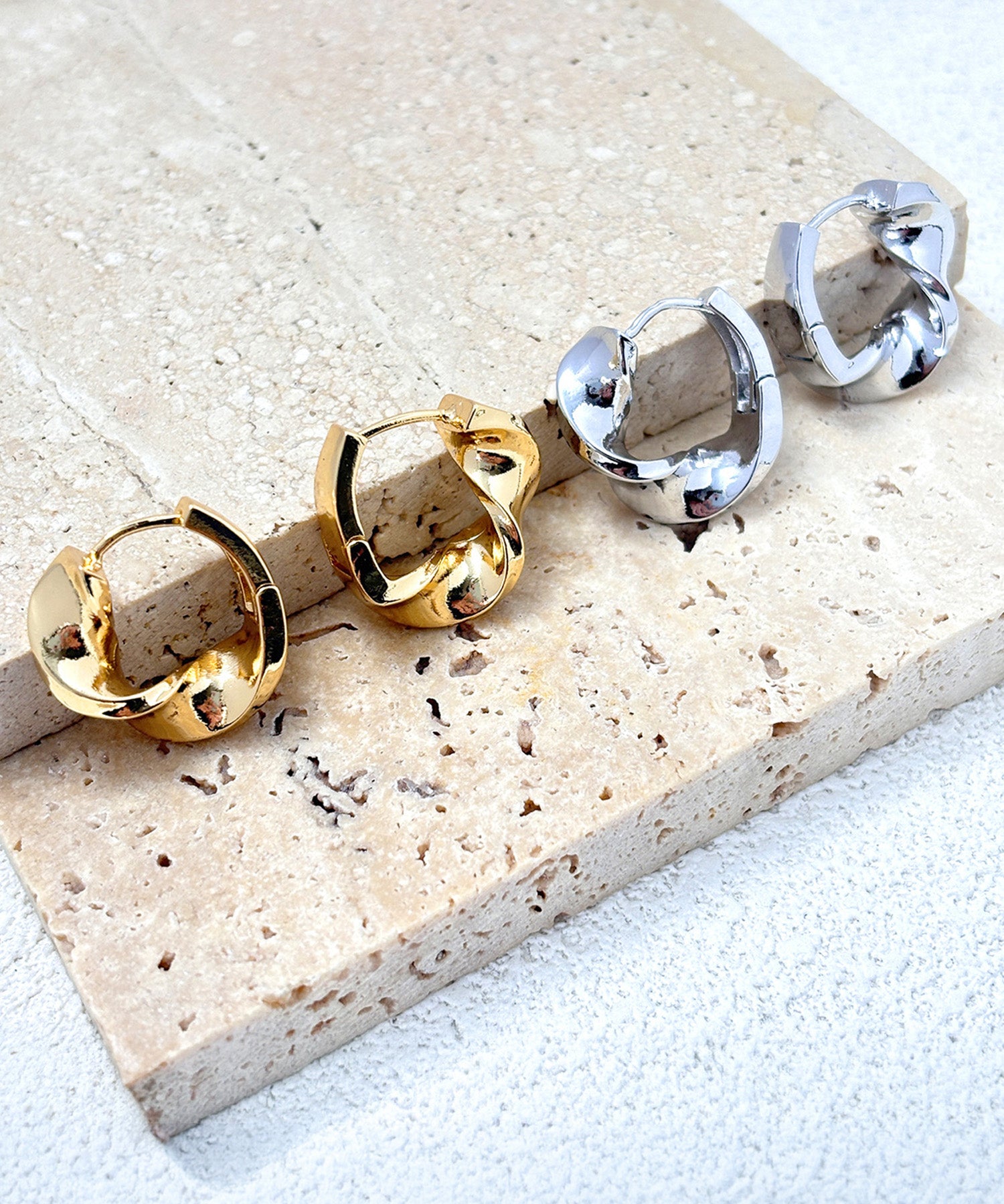 blackdia ocean ニュアンス ウェーブピアス