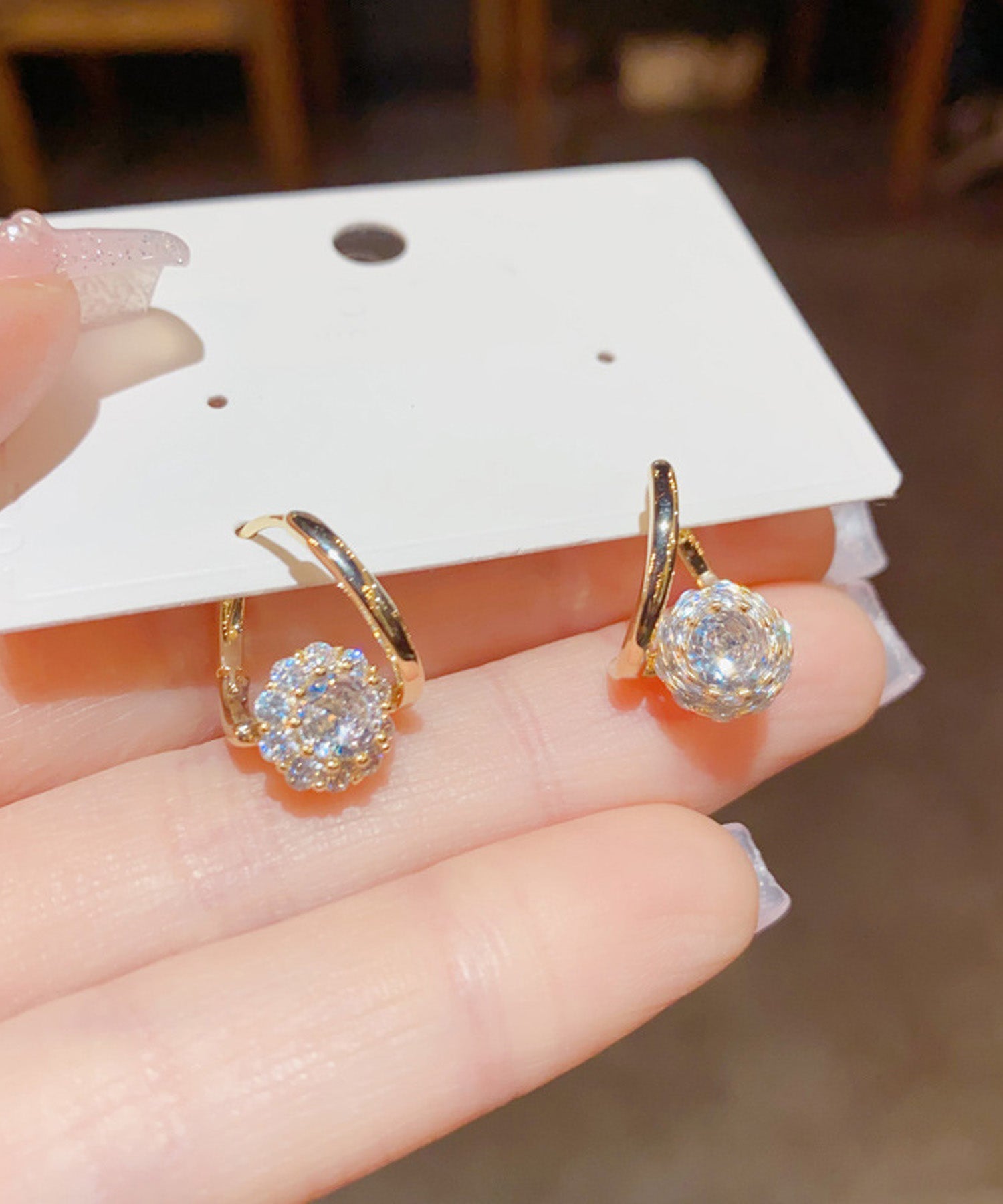 mn様 アイスクォーツ 銀杏カービング フープピアス blackdia ocean ビジュー フープ ピアス