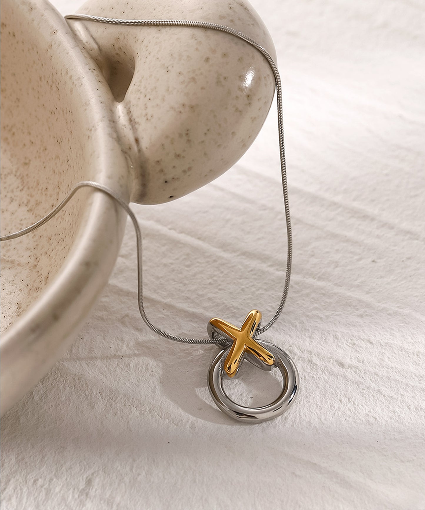 blackdia ocean クロスサークル ネックレス/サングラスホルダー