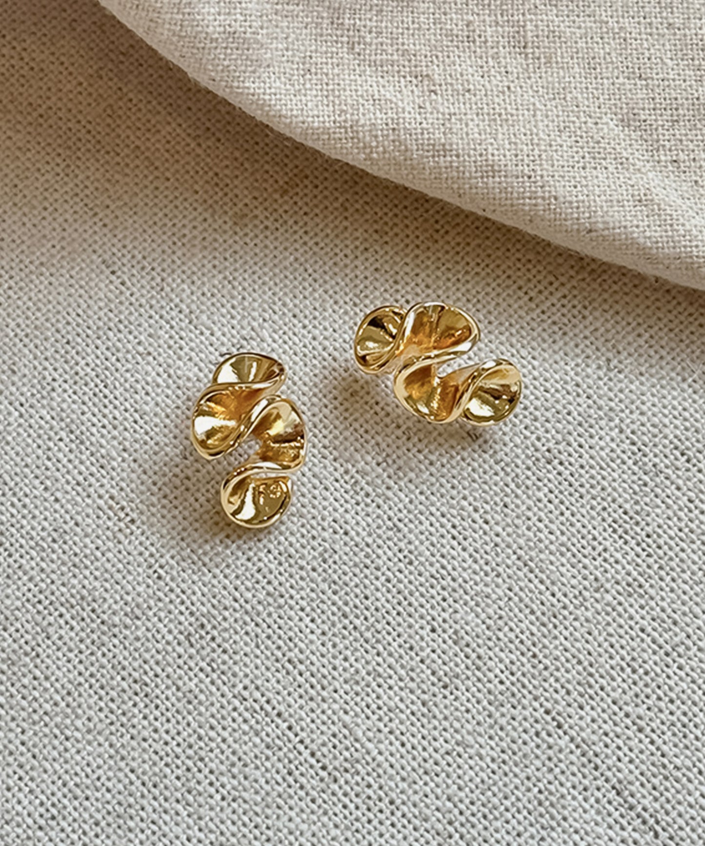 blackdia ocean ワインディング メタルピアス