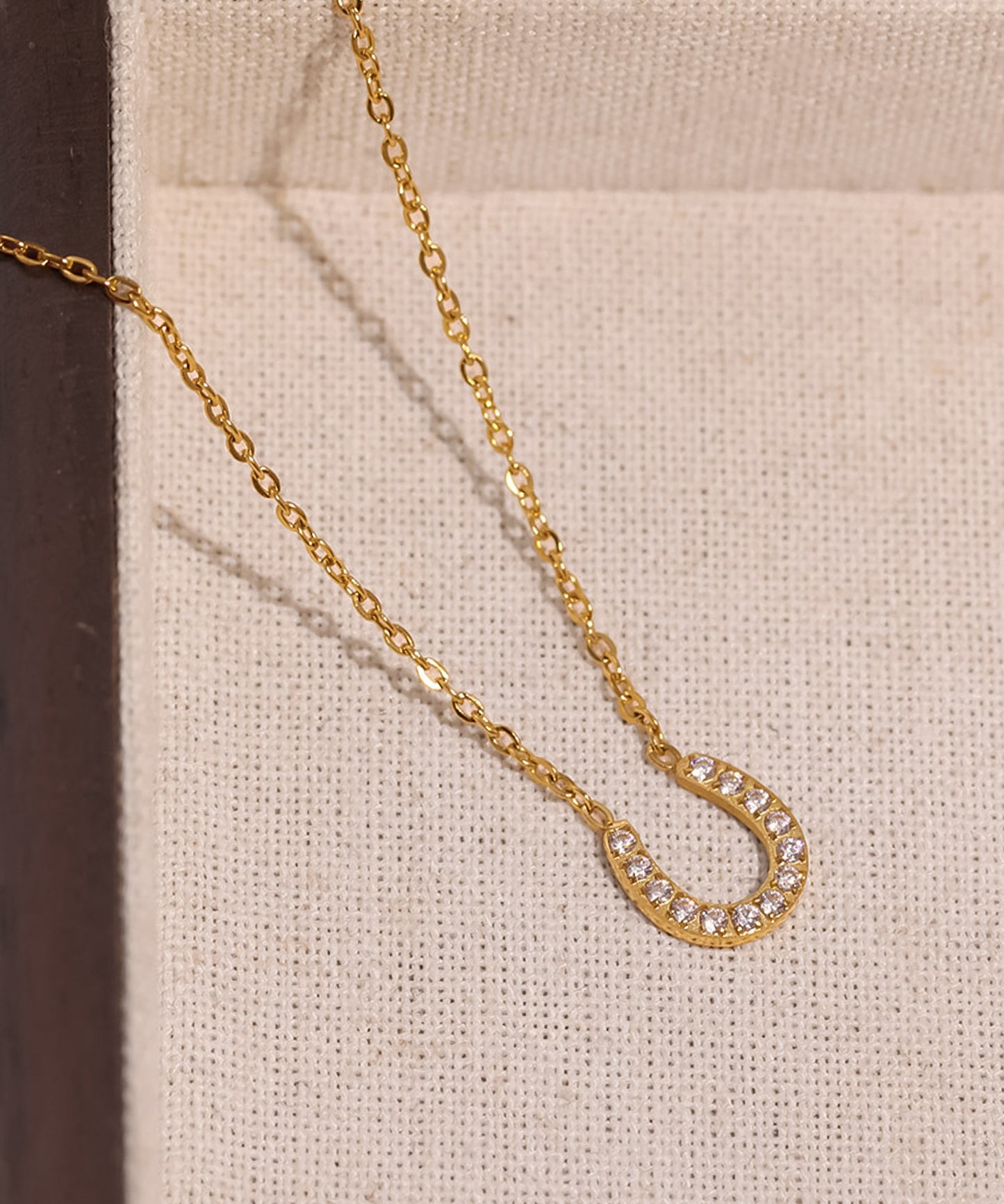 blackdia ocean ホースシュー ジルコニアネックレス