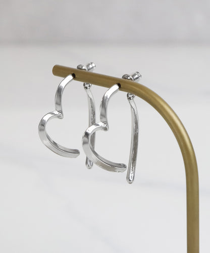 blackdia ocean ハートストロークピアス