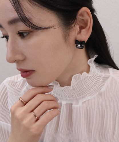 【今週末限定価格】blackdia ocean スクエアストーン リボンピアス/イヤリング