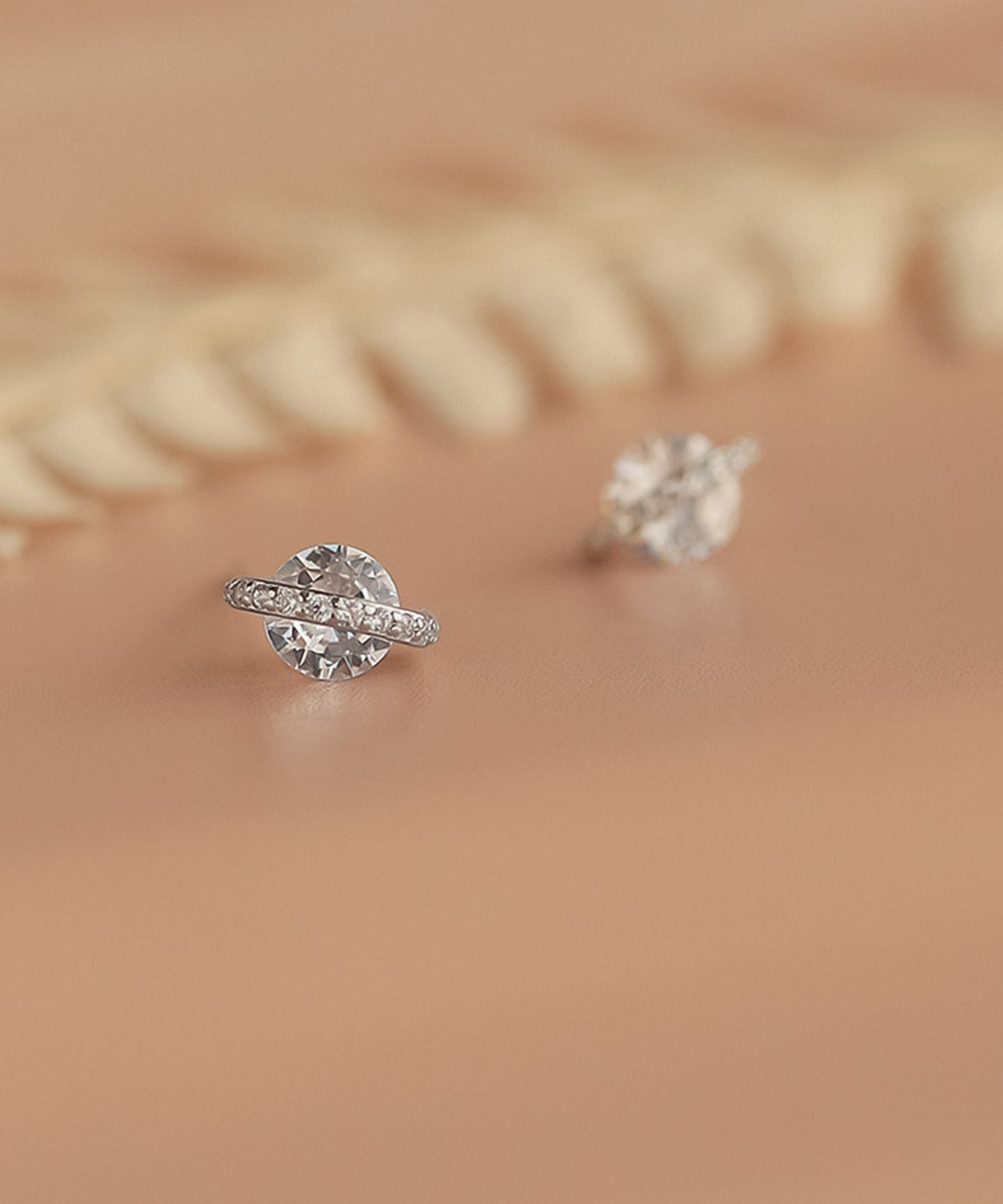 blackdia ocean ジルコニアライン オン カラットピアス