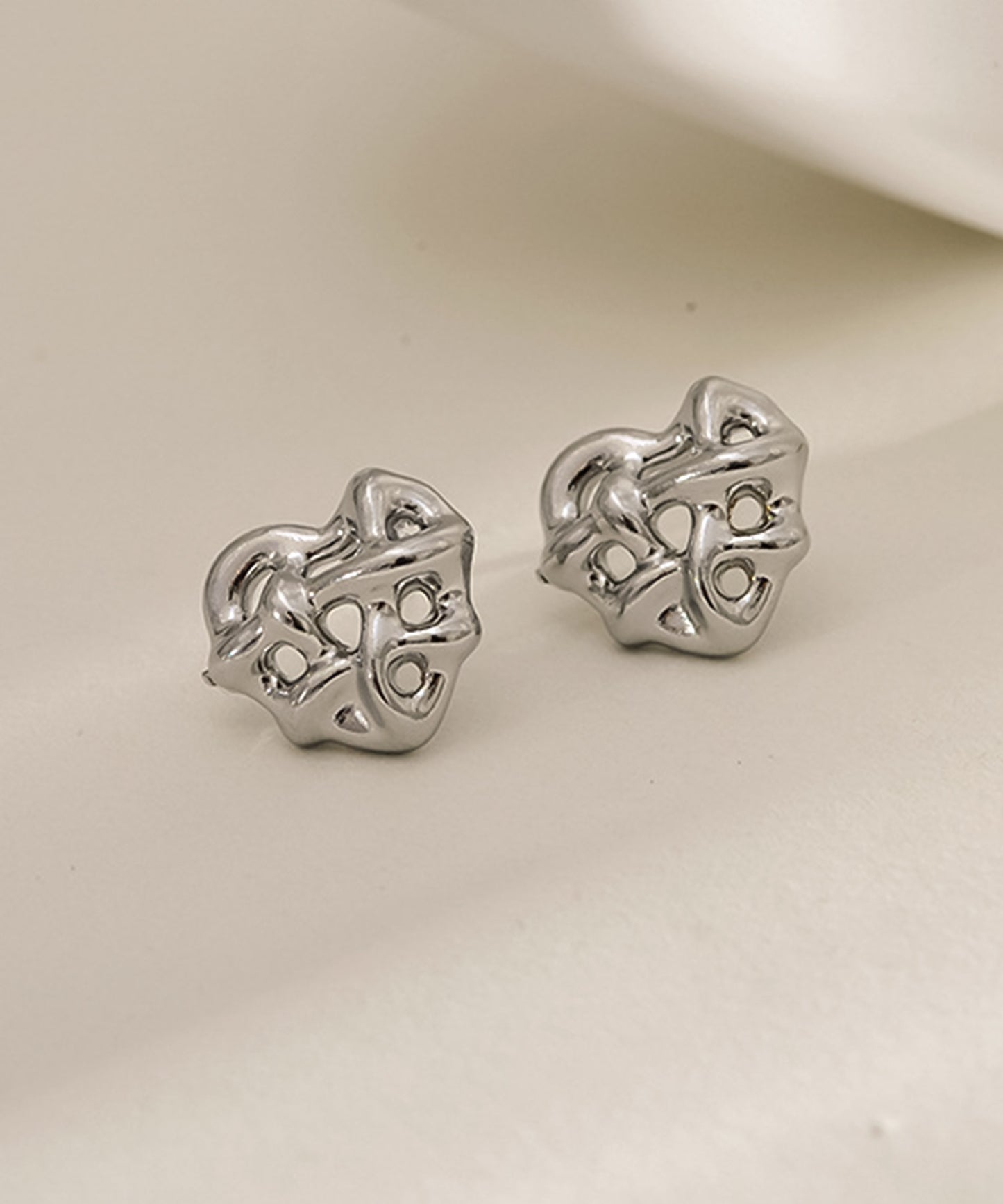 blackdia ocean ハートパイ ピアス